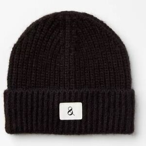 Lou & Grey ribbed beanie